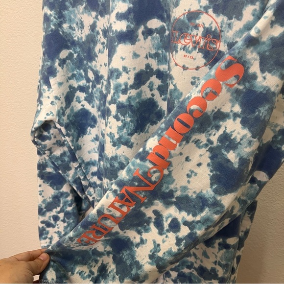 Levi’s Crewneck Tie-dye Oversized Sweatshirt Blue White Pink Medium - Picture 3 of 7